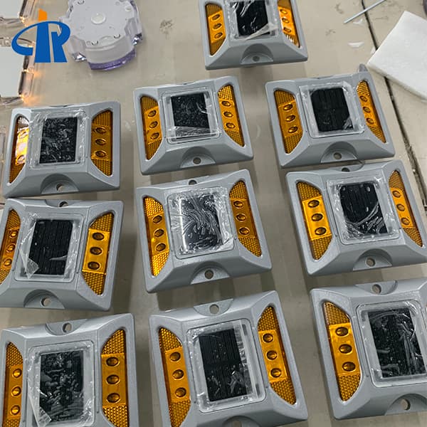 <h3>Flashing Solar Road Markers Supplier Singapore</h3>
